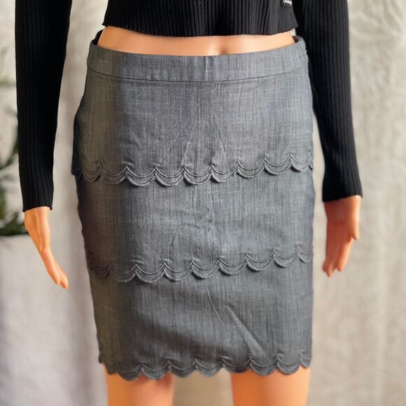 NWT Banana Republic Gray Scalloped Mini Pencil Skirt Office Siren Size 2 - Picture 1 of 6